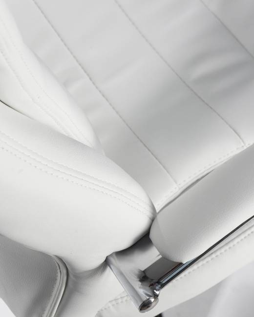 Офисное кресло для руководителей DOBRIN LYNDON, белый