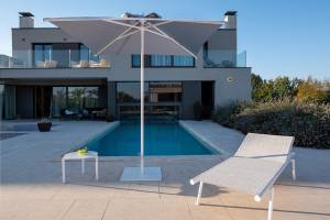 Зонт профессиональный 2.1х2.1 м Lido Starwhite белый, серебристо-серый 2100х2100 мм Зонт профессиональный 2.1х2.1 м Lido Starwhite белый, серебристо-серый 2100х2100 мм