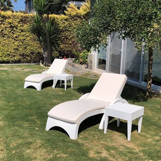 Шезлонг пластиковый GS 1009 (Fiji) белый 1870x730x340 мм Шезлонг пластиковый GS 1009 (Fiji) белый 1870x730x340 мм